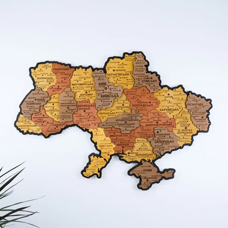 Мапа України настінна середня 3D об'ємна в коробці ручна робота 92.5*64.6 см 12