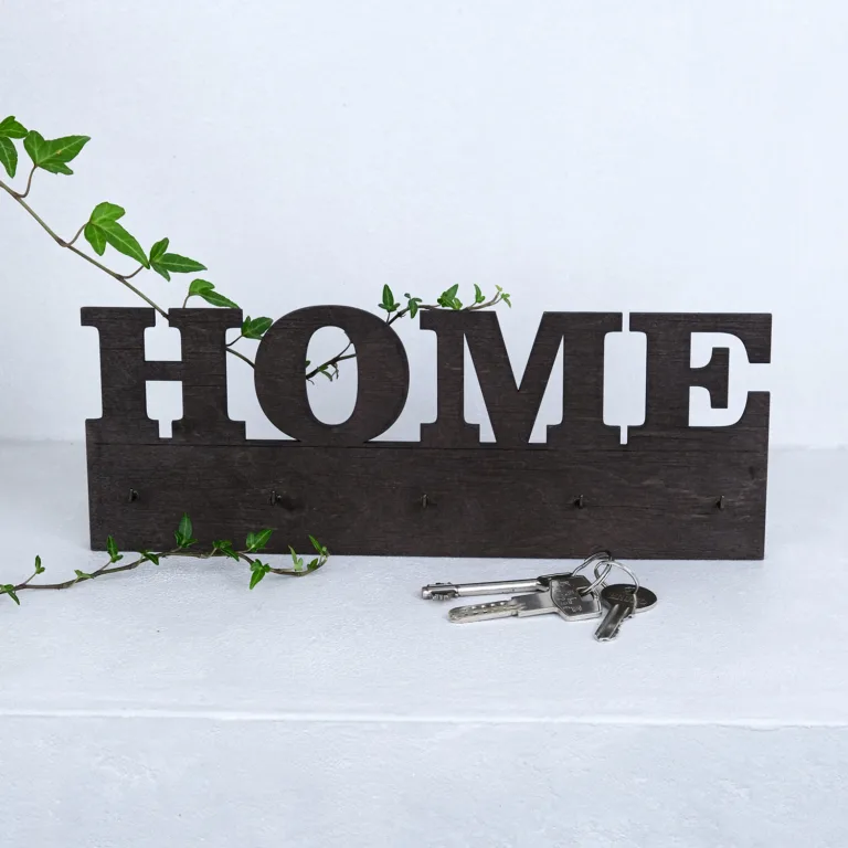 Ключниця дерев'яна HOME 29*10 см 36