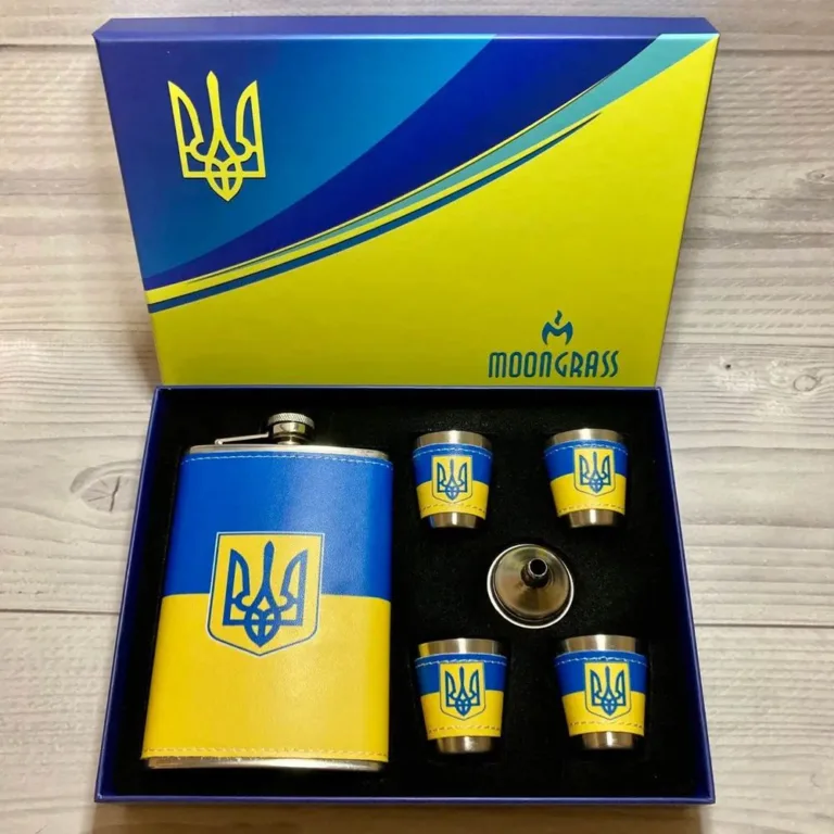 Подарунковий набір "Герб України" 6в1 (фляга, 4 чарки, лійка) WKL-006