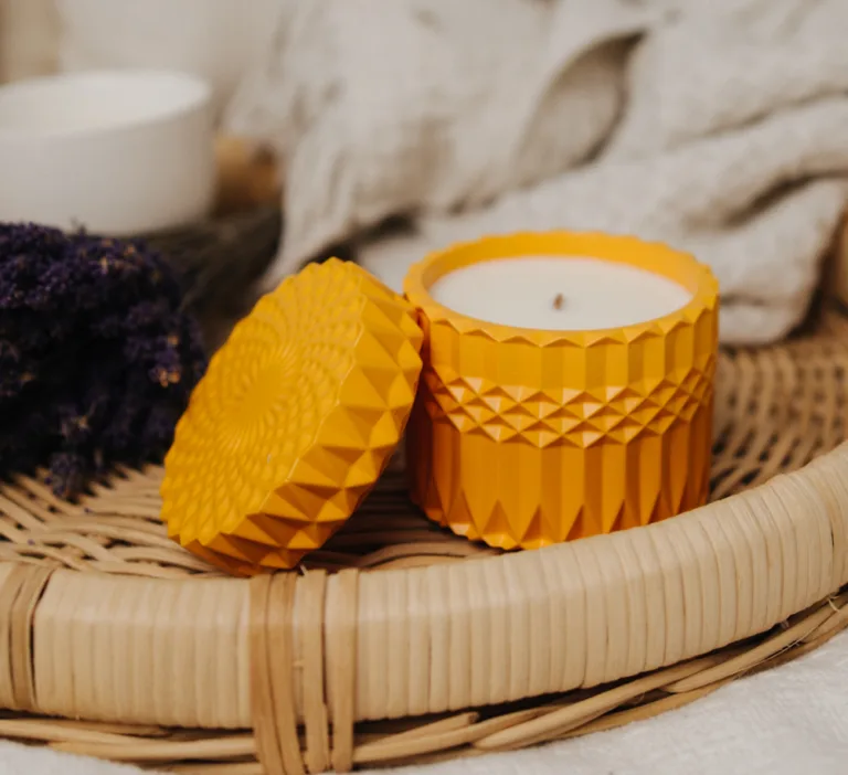 Аромасвічка ROMANTIC TEA SPA YELLOW 100% WOOD WAX 200g 42h NAC 1081