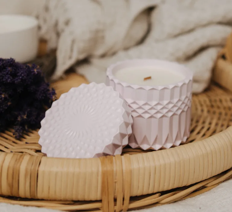 Аромасвічка ROMANTIC TEA SPA LAVENDER 100% WOOD WAX 200g 42h NAC 1082
