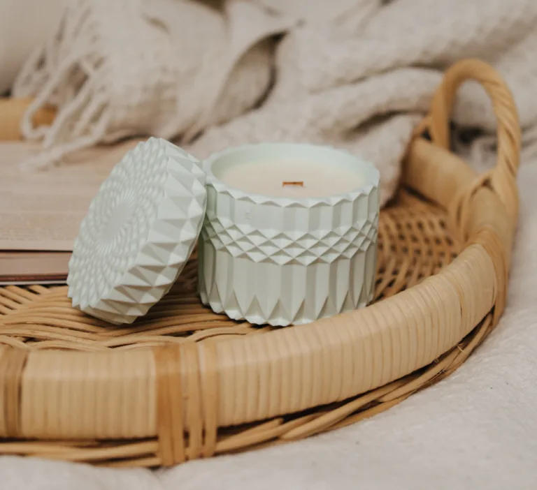 Аромасвічка ROMANTIC TEA SPA MINT 100% WOOD WAX 200g 42h NAC 1083