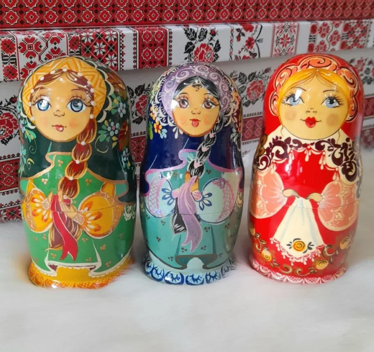 Мотрійка - дерев'яна лялька 5-х квіткова 16 см М-22