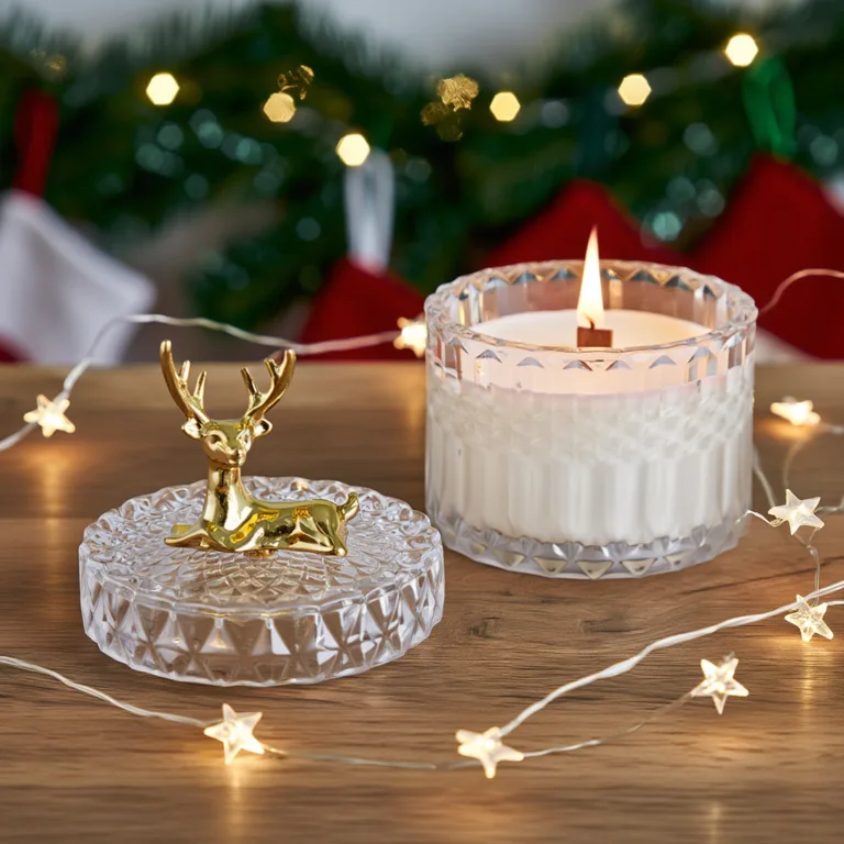 Парфумована свічка Christmas 100% соєвий віск 200g 42h - зимовий затишок NOS1124